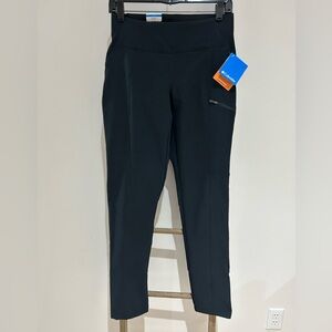 Columbia Active Fit Straight Leg Fleece Lined Pants Black Omni Shade Size S NWT